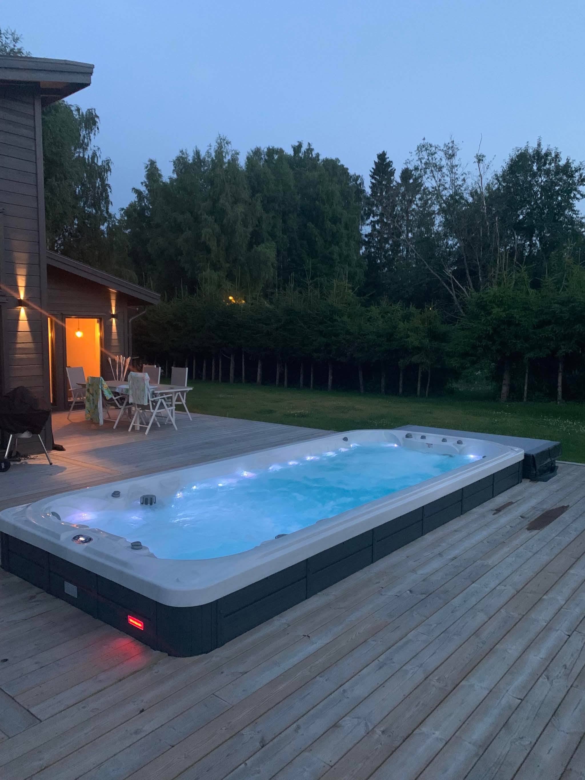Swimspa | LUSSO | (528x228x163cm)